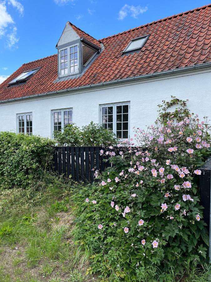 The Guest House Snekkersten Exterior photo